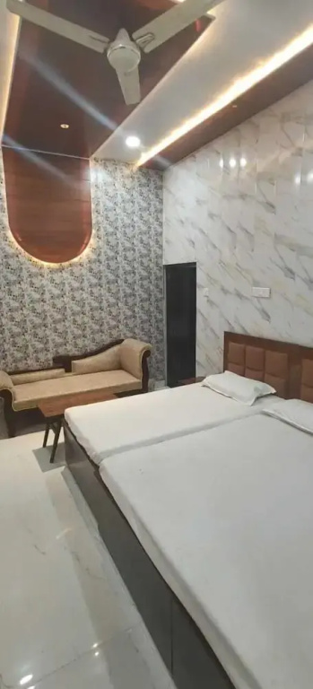 Lal Mani Kothi Homestay