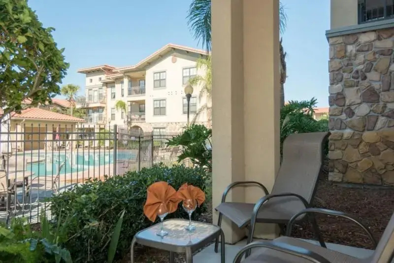 907 Charo Parkway Unit 914 3 Bedrooms, 3 Bathrooms