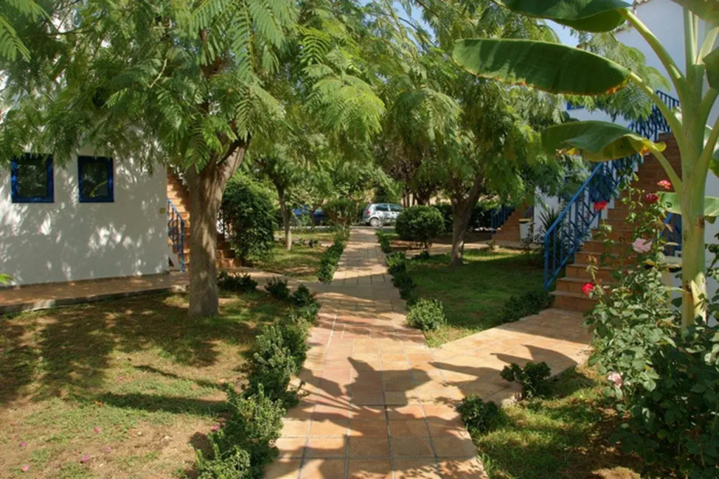 Oasis Hotel 3 * Oasis Hotel 3 *