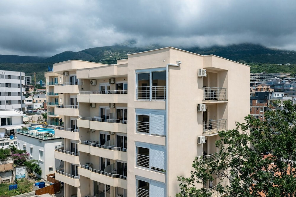 Apart-Hotel Saraj
