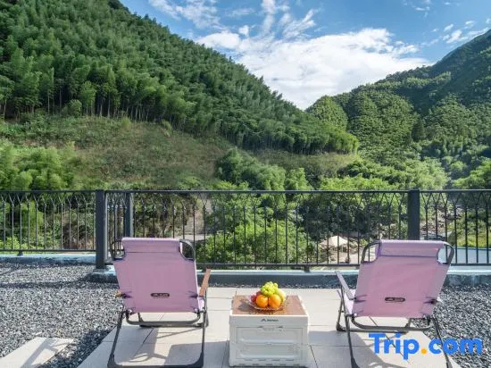 Anji Shenxi No. 9 Guesthouse in Huzhou
