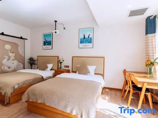 Standard Double room with courtyard view (twin beds)