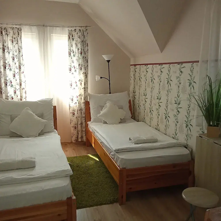 Economy room