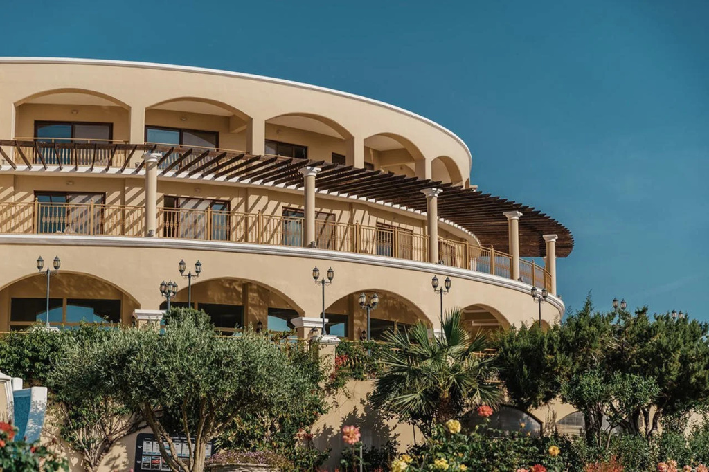 Hotel photo 1
