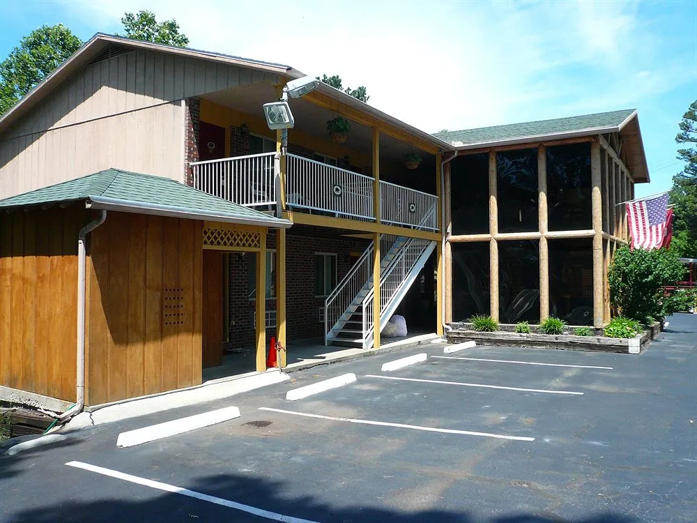 Lookout Lodge
