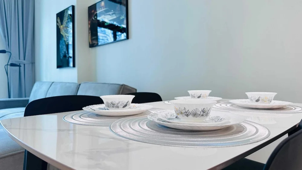 OYO HOME 1457 Premium 1bed Apartment In Jvc Bh8061007 — фото
