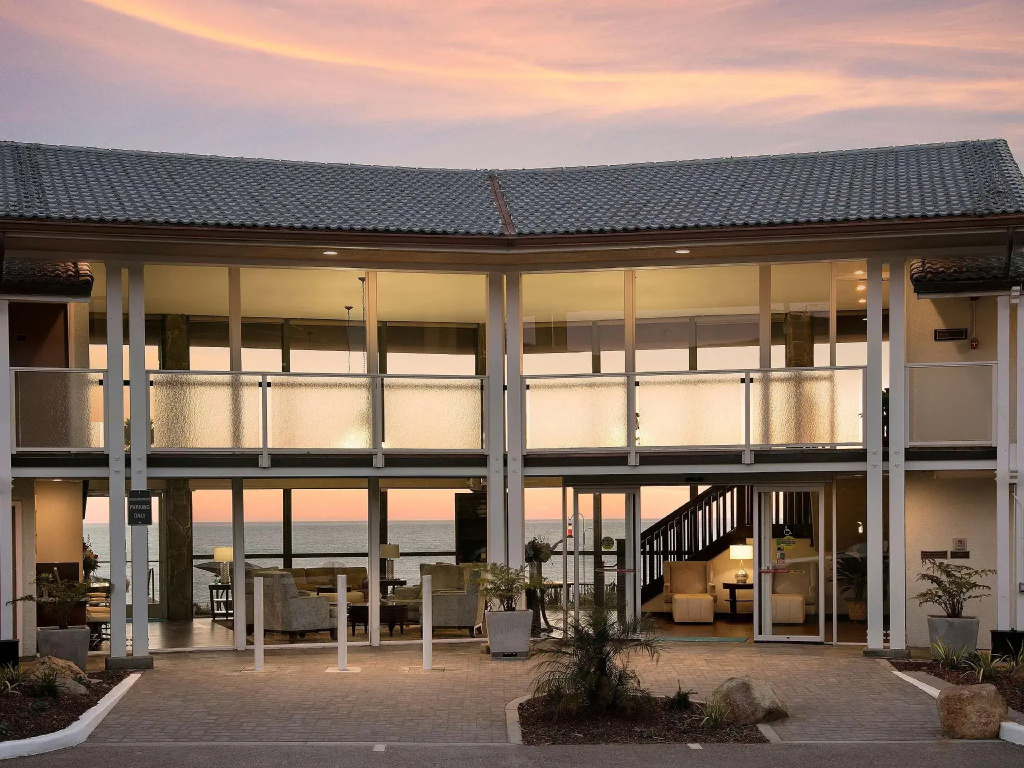 Pacific Point Resort