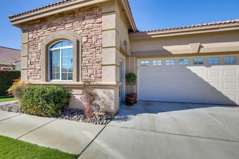 Indio Casita: 2 Mi to Coachella & Stage Coach!