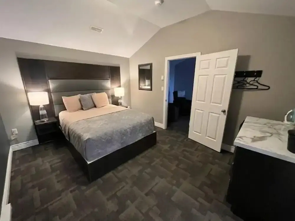 Executive Double Suite with ocean view (full double bed)