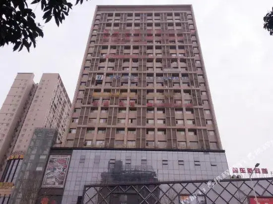Yilong Hotel