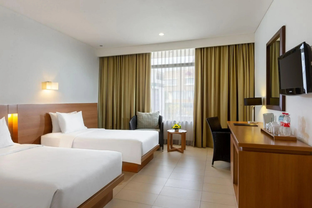 Hotel Santika Bandung - фото 4