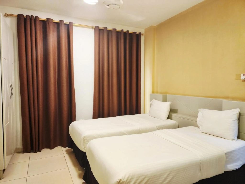 Star Emirates Inn — 3