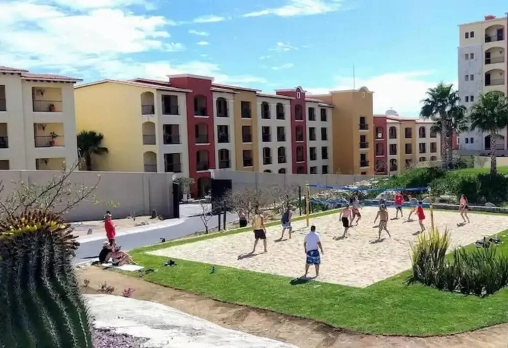Spacious 4 BR Apt in Cabo