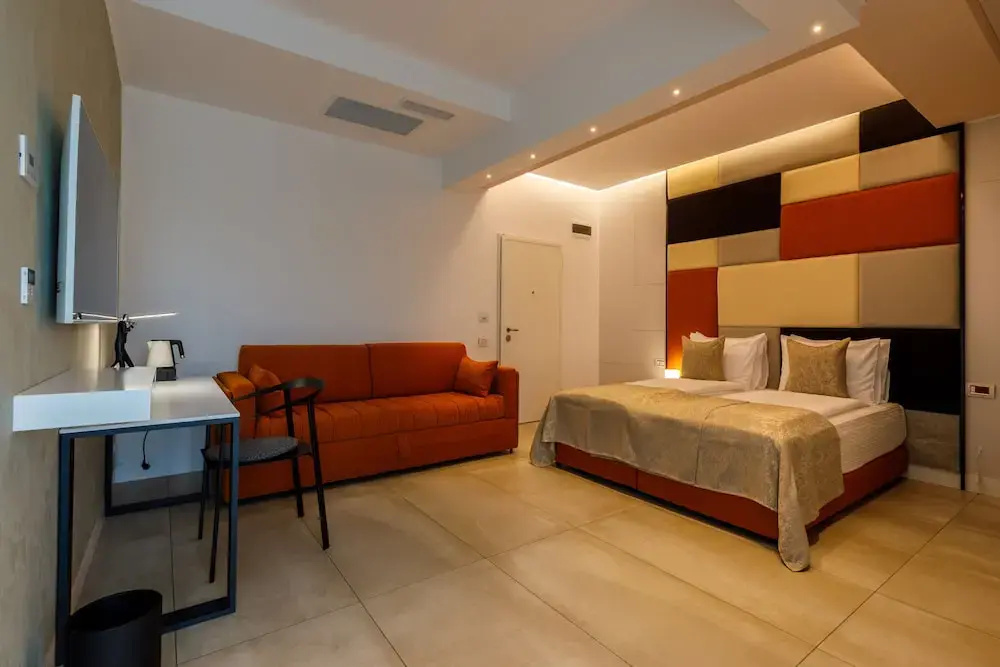 Business Suite with balcony