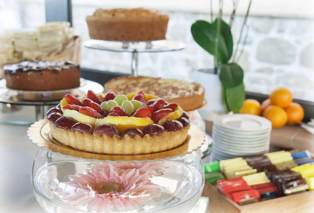 Hotel to Grappolo D'Oro by null