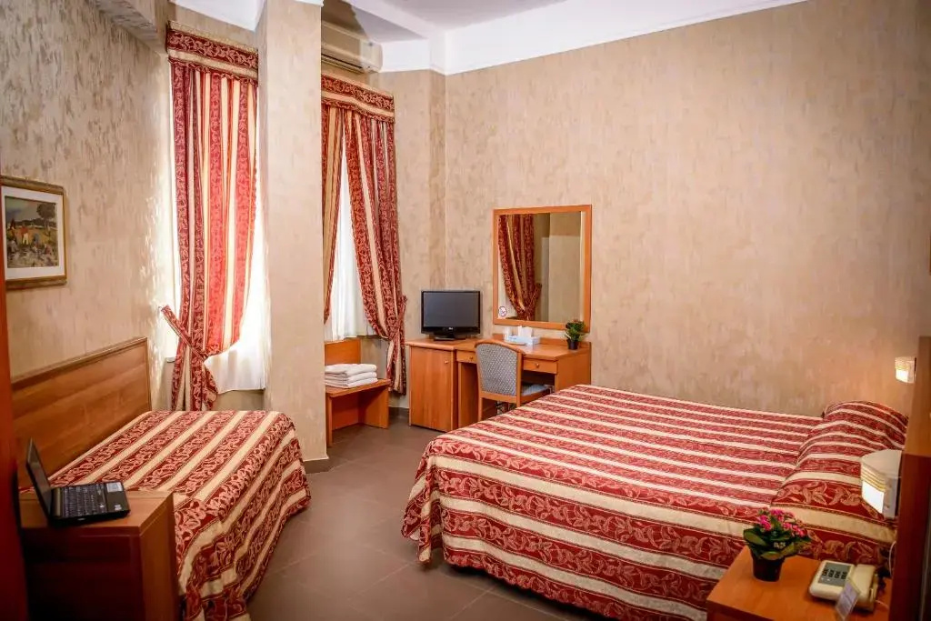 Hotel Emmaus - Chambres