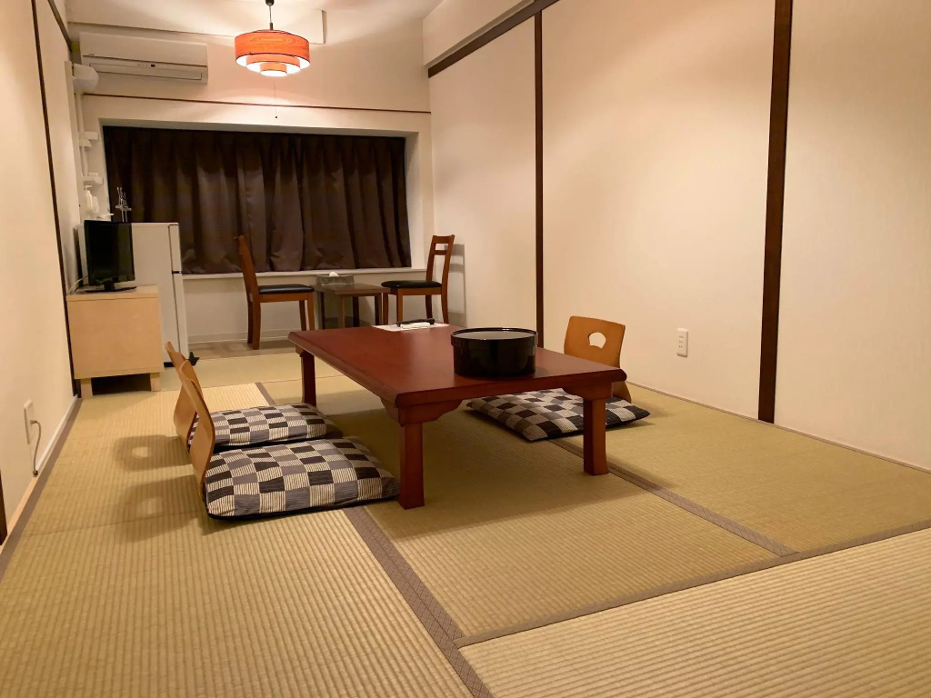 Japanese-Style Room