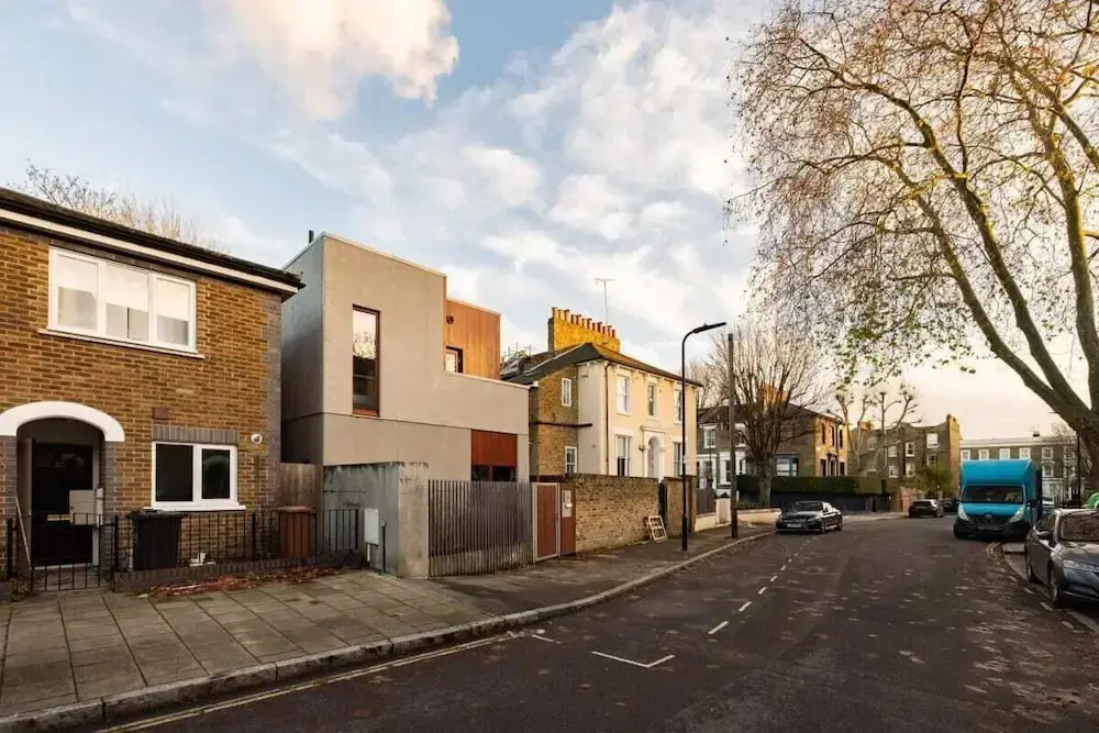 The Victoria Park Sanctuary - Stunning 2bdr Flat