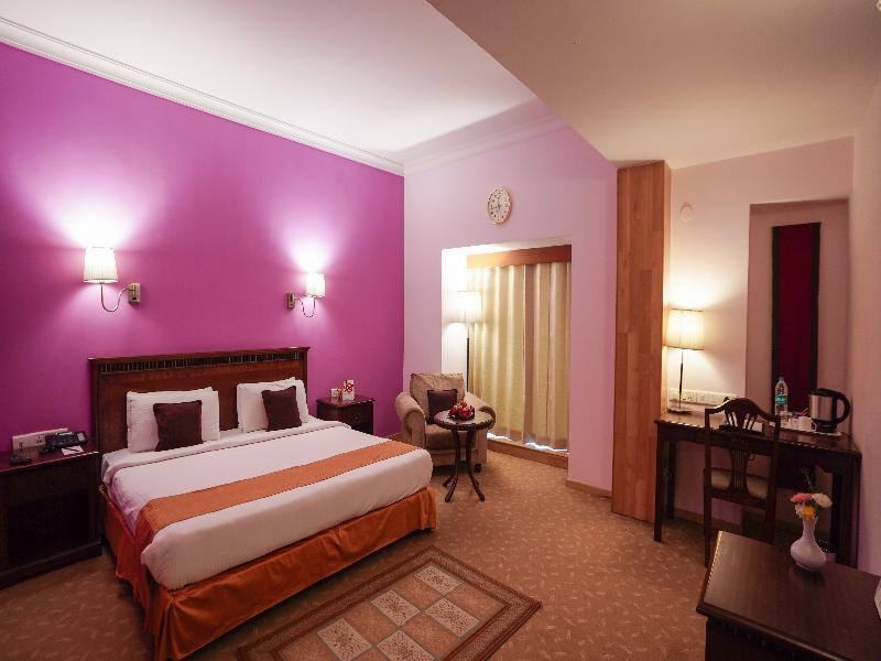 Standard Single Club room