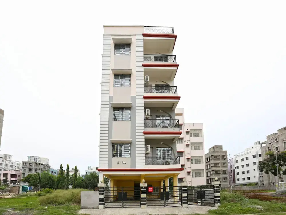 OYO Flagship 9980 Violet Guest House