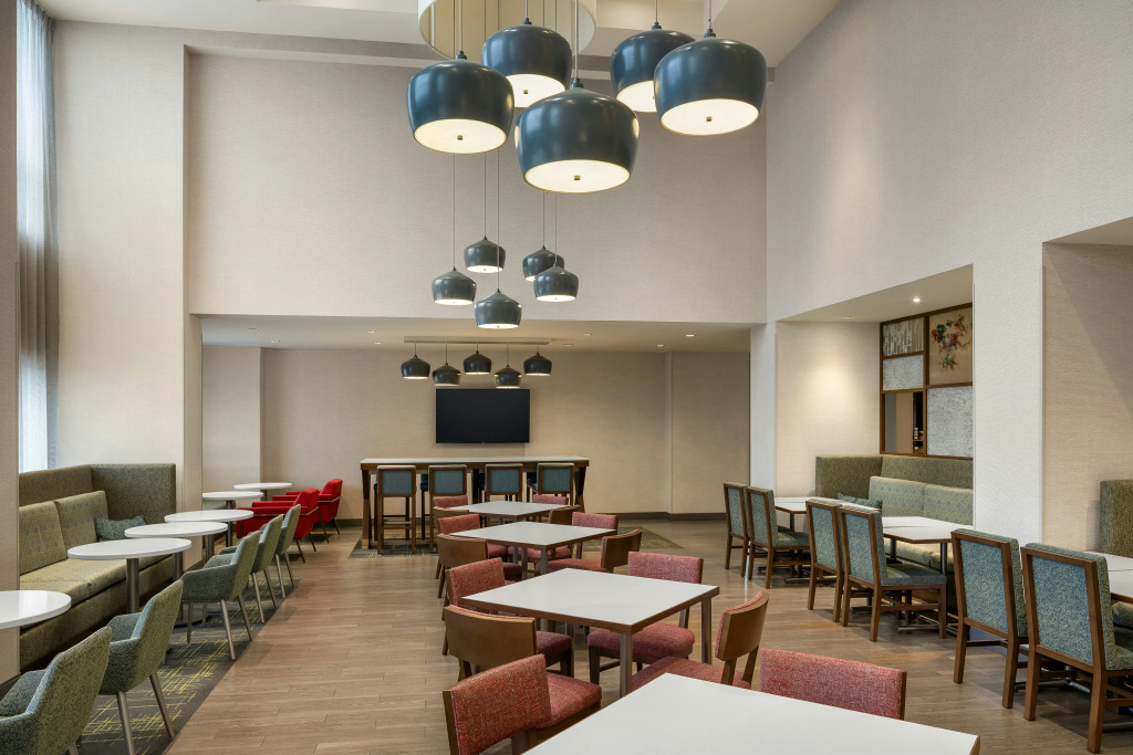 Hampton Inn & Suites by Hilton Montreal-Dorval - Général
