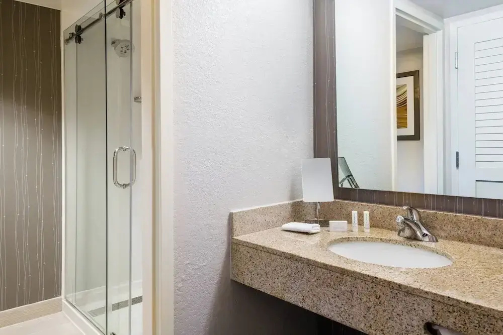 1 Bedroom Suite with balcony