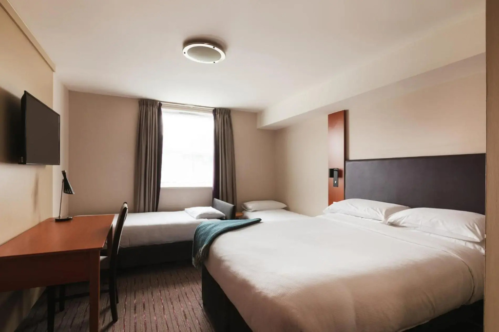 Premier Inn Chesterfield West - Général