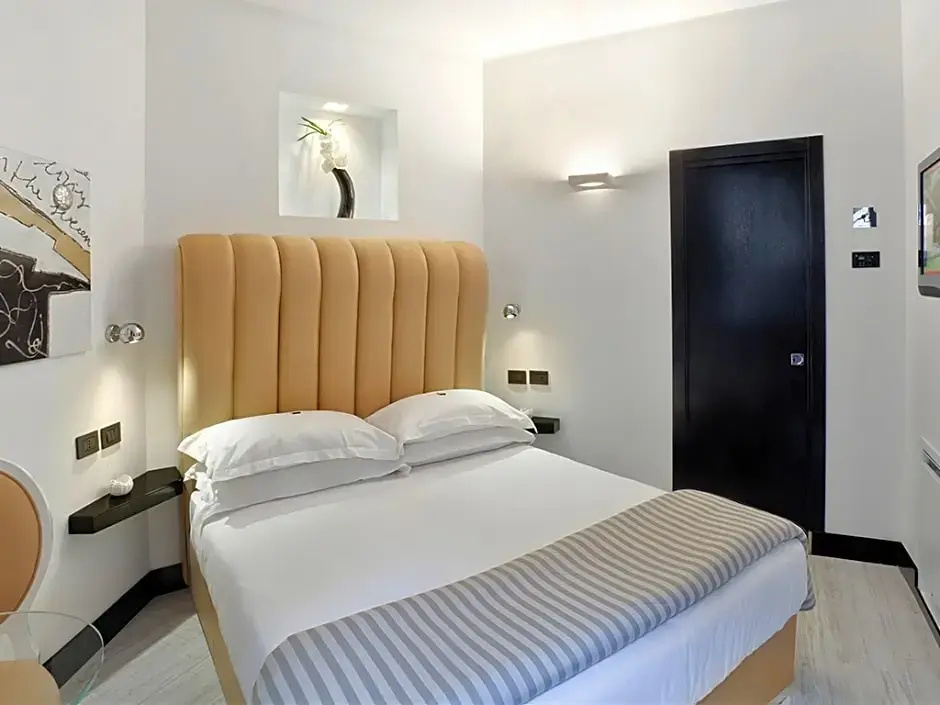 LHP Hotel Napoleon - Chambres