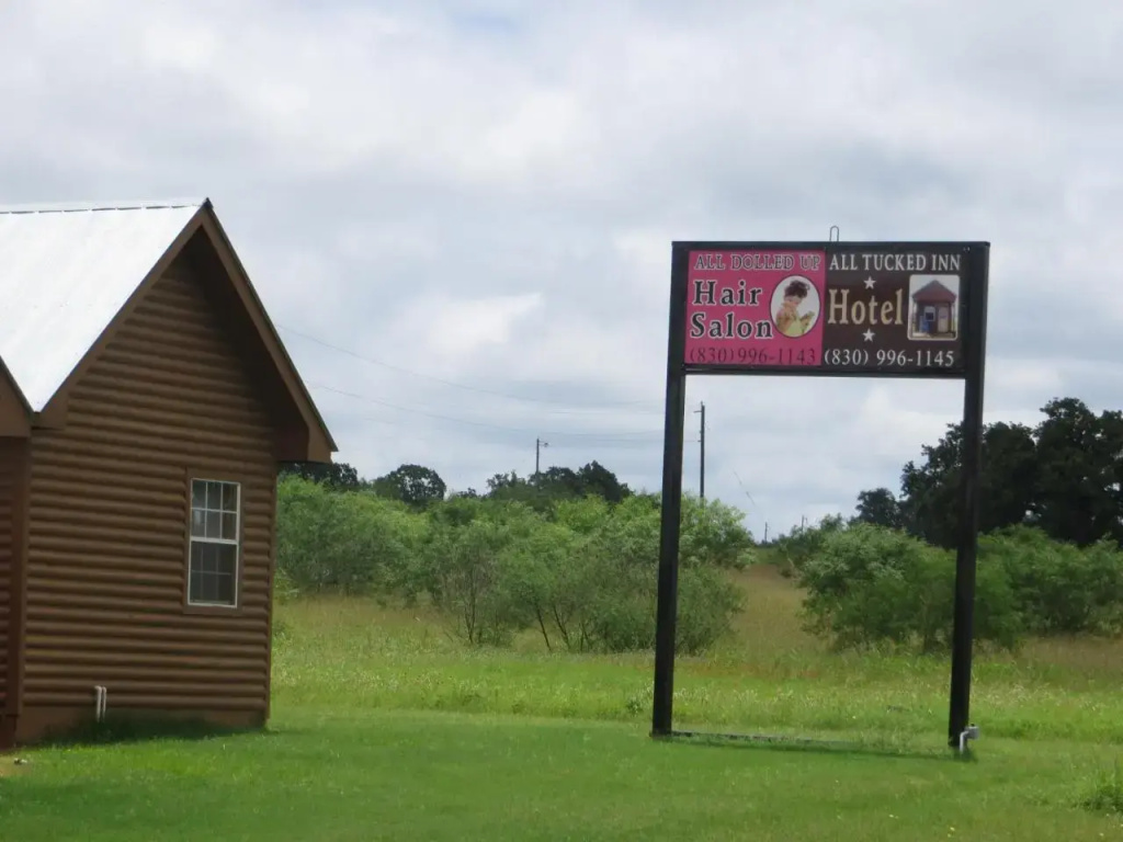 All Tucked Inn Cabins