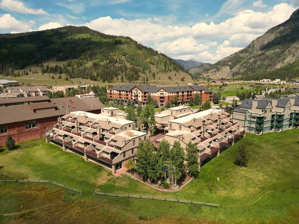 Vp105 Village Point 3br 3ba 3 Bedroom Condo by RedAwning