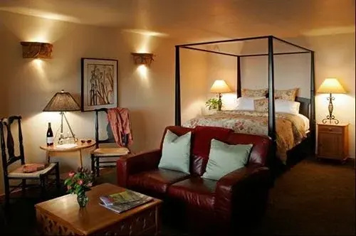 Sea Rock Bed and Breakfast Inn
