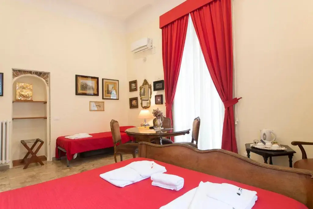 Suite with balcony