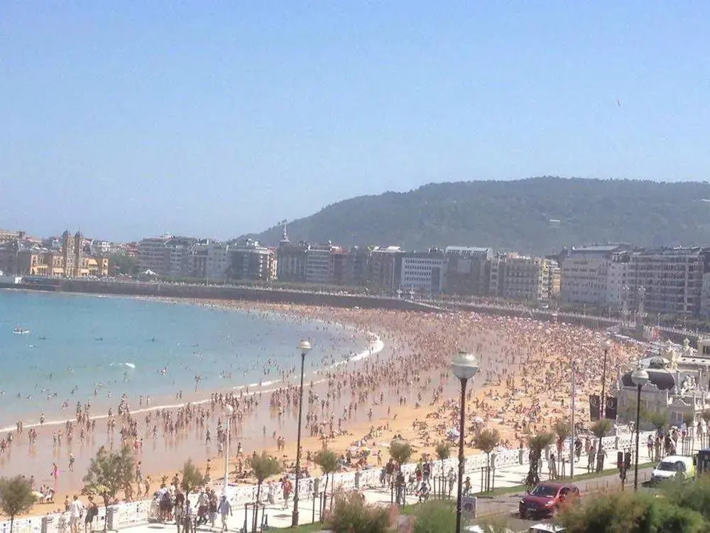 SEAFRONT LUXURY STUDIO - by SanSebastianApartments.es