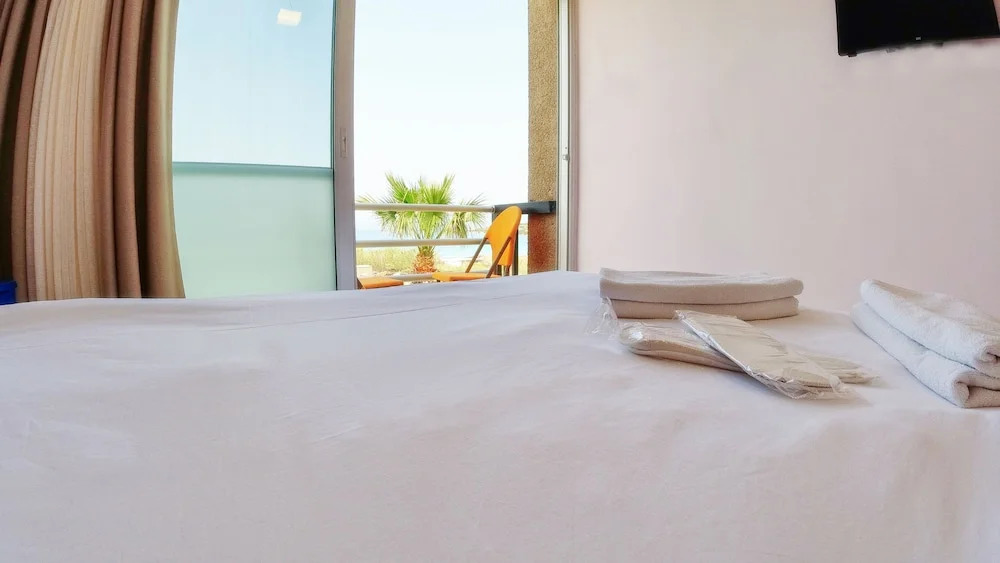 Номер Standard рядом с пляжем в Rooms Smart Luxury Hotel & Beach