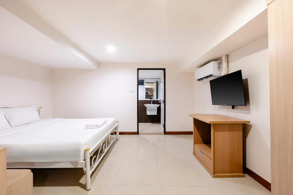 Teja Hotel — фото