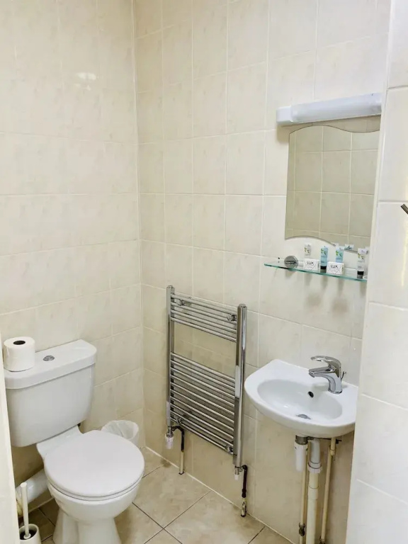 Almond Tree Hotel - Chambres