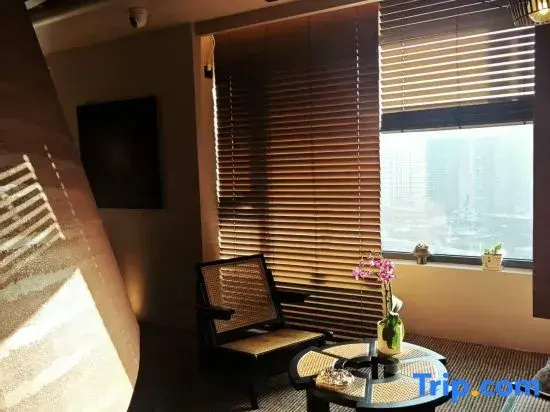 Zhuofandi Hotel (Yingze West Street West Railway Station Subway Station)