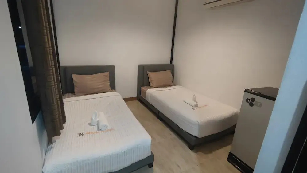 Economy Double room (twin beds)