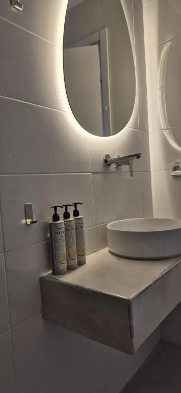 1 Bedroom Suite