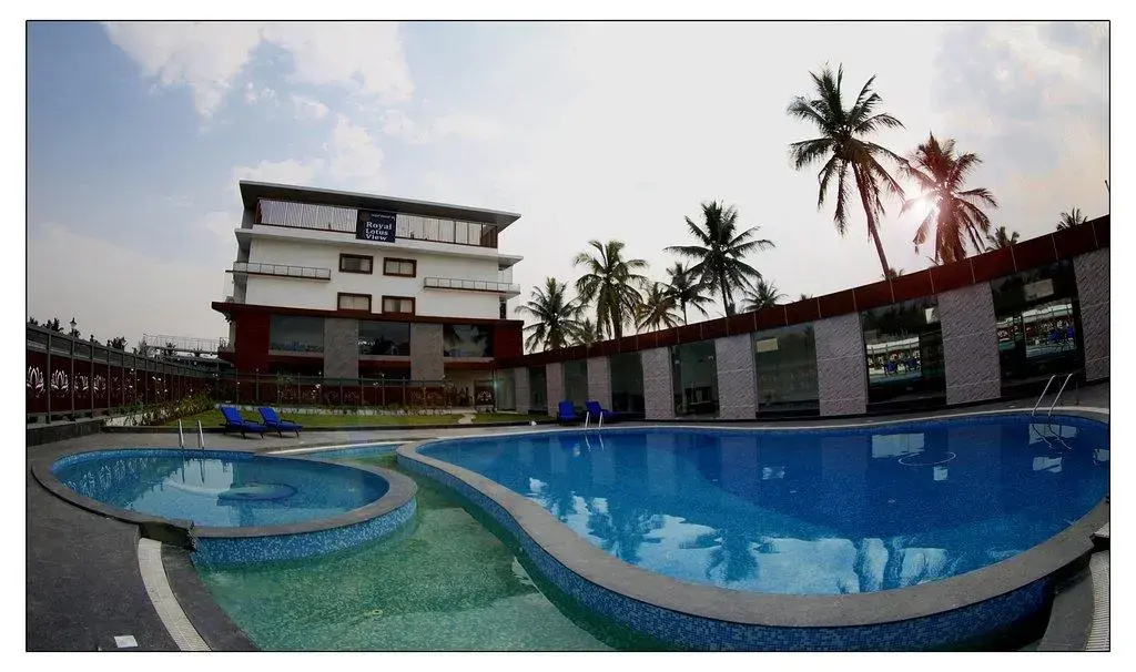 Royal Lotus View Resotel - фото 9