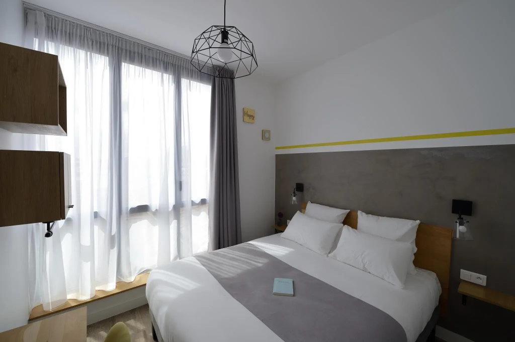 Classic Double room (full double bed)