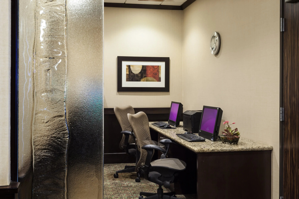 Crowne Plaza Anchorage Midtown by IHG - Général