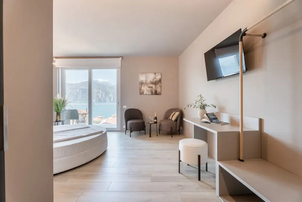 Deluxe Junior Suite
