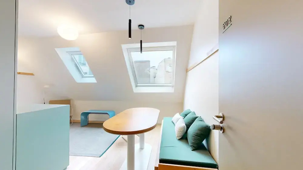 Altido Pleasant 1-bed Flat w Shared Courtyard
