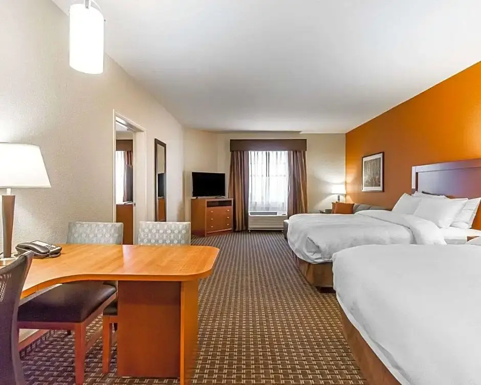 Sextuple Suite