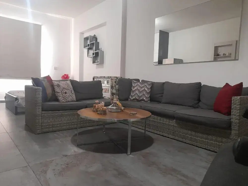Inviting 1-bed Apartment in Dbayeh - фото 7