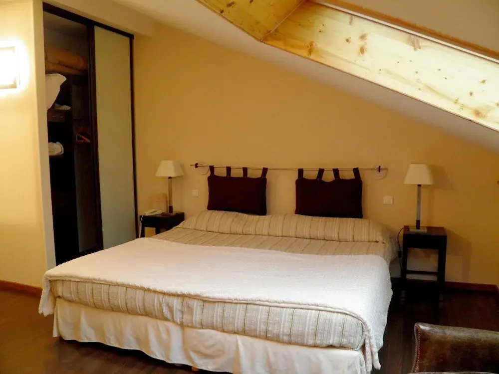 Standard Double Attic room (full double bed)