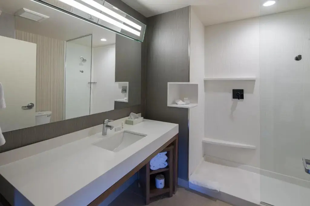 Courtyard Bay City - Chambres
