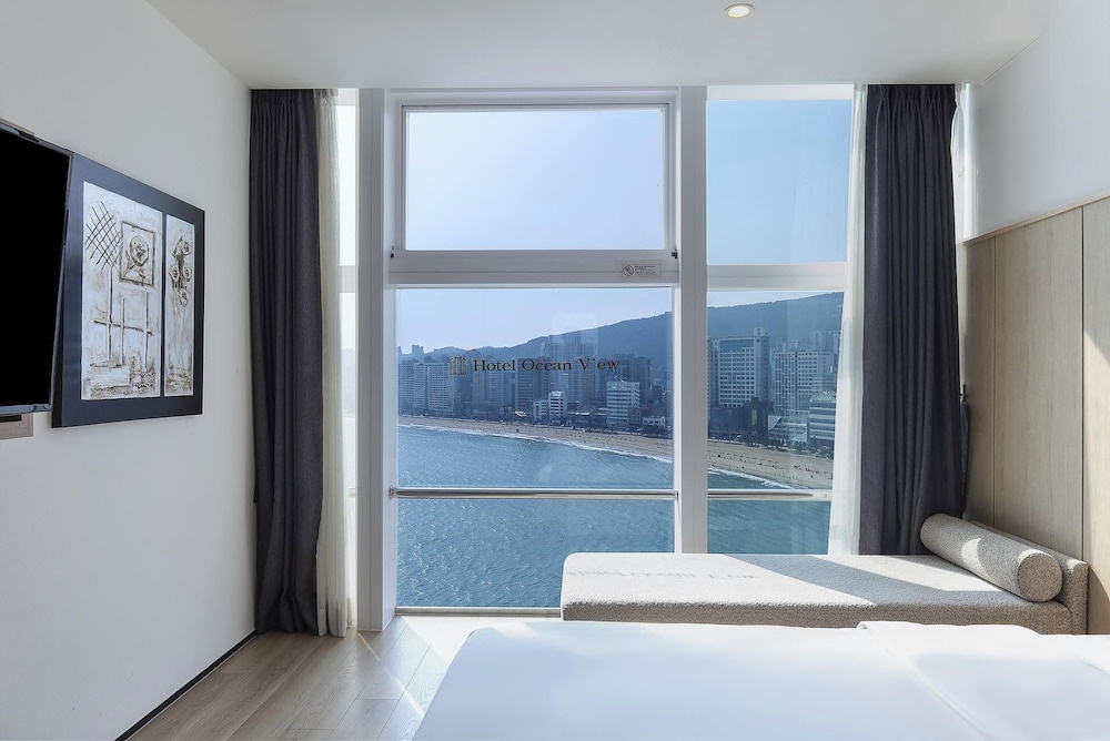 Double Suite with ocean view (full double bed)
