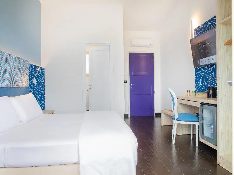 Superior Double room with balcony (full double bed)
